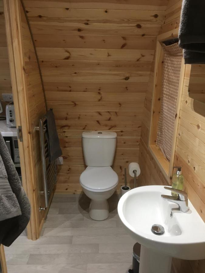 ホテル Orchard Luxe Glamping Pod ダンガノン エクステリア 写真